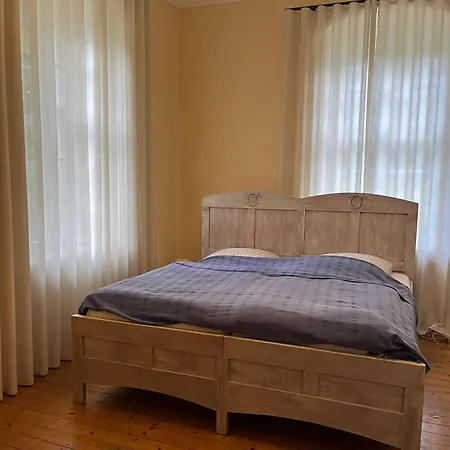 Haus Kroneck-salis Gaesteappartement-ferienwohnung بيت ضيافة